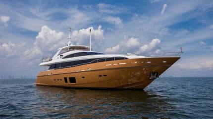 105ft PRINCESS YACHTS yacht BLUE MOON u2014 exterior