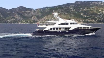 120ft BENETTI YACHTS yacht SOHO u2014 exterior