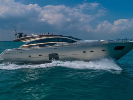 high performance yacht Pershing GROOT for sale-023