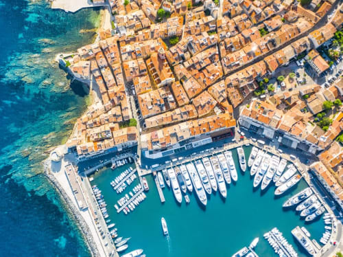 Charter a yacht in St. Tropez