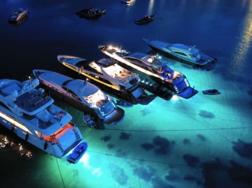 Yacht charters in the Cyclades Islands