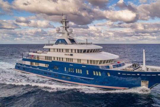 BELLA VITA luxury yacht for charter