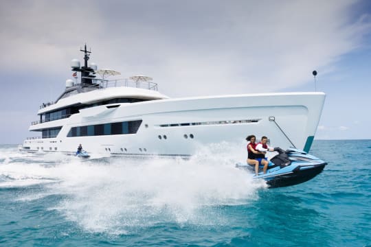 Entourage Yacht For Charter
