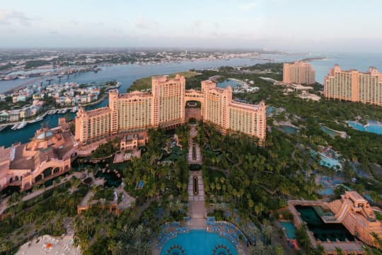 Chartering a yacht in the Bahamas is the perfect winter escape