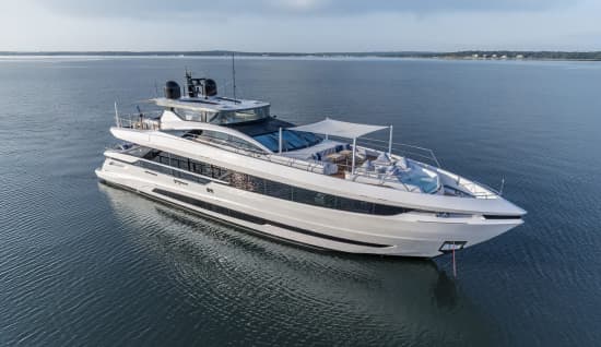 Mangusta yacht Mystere