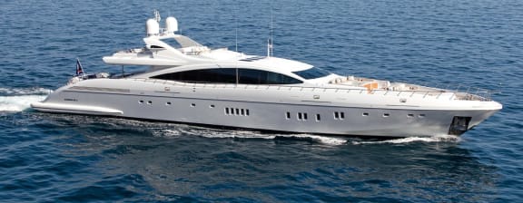 STARBURST-INCOGNITO-luxury-yacht