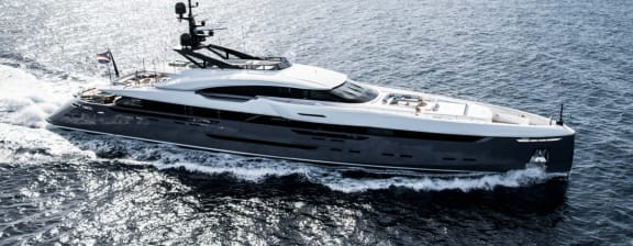uxury-motor-yacht-Rossinavi-UTOPIA-IV-for-sale