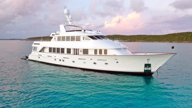 120ft CHRISTENSEN yacht CHANSON u2014 exterior