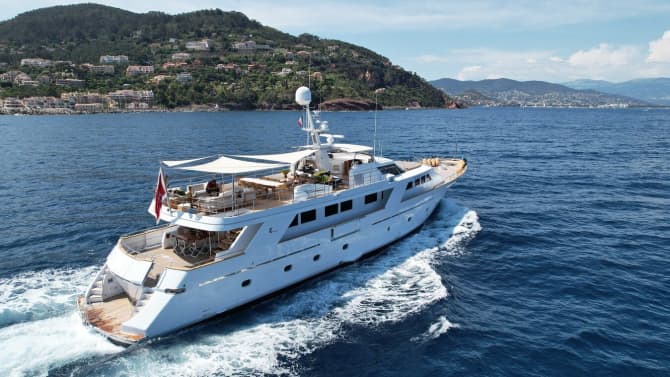 114ft CODECASA yacht ESPINOLA u2014 exterior