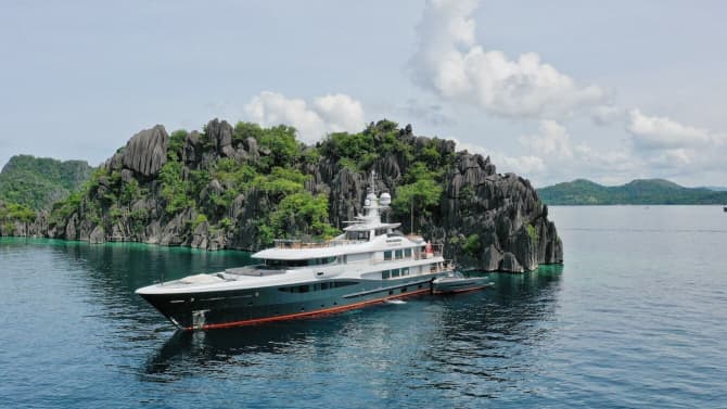 180ft AMELS yacht GENE MACHINE u2014 exterior