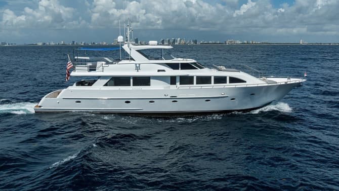 98ft WESTPORT - WESTBAY yacht HARD TIMES u2014 exterior