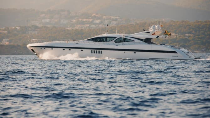 130ft OVERMARINE GROUP yacht JOMAR u2014 exterior