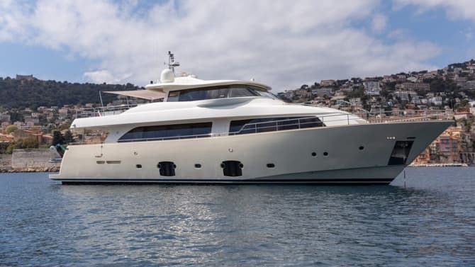 86ft FERRETTI CUSTOM LINE yacht LA PAUSA u2014 exterior