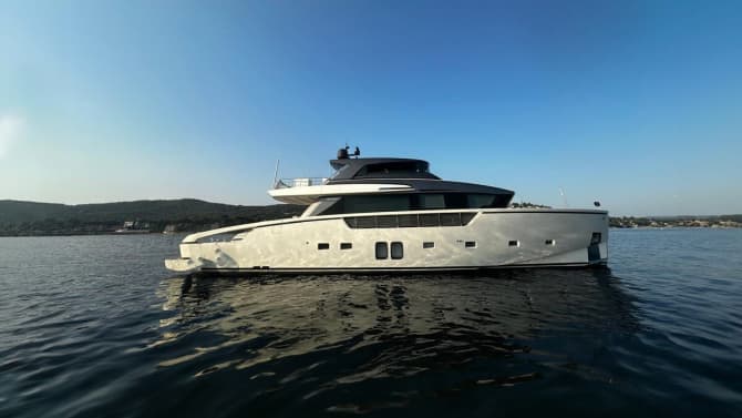 88ft SANLORENZO YACHTS yacht LADY LARISA u2014 exterior