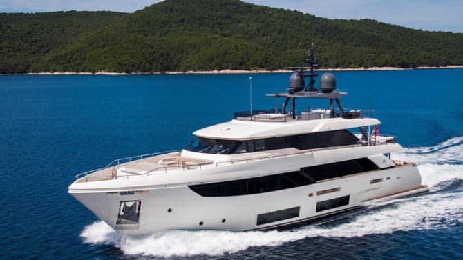108ft CUSTOM LINE yacht SK u2014 exterior