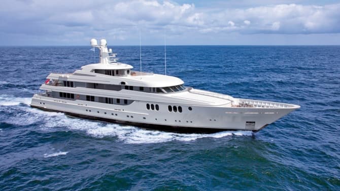 214ft FEADSHIP yacht TRIDENT u2014 exterior