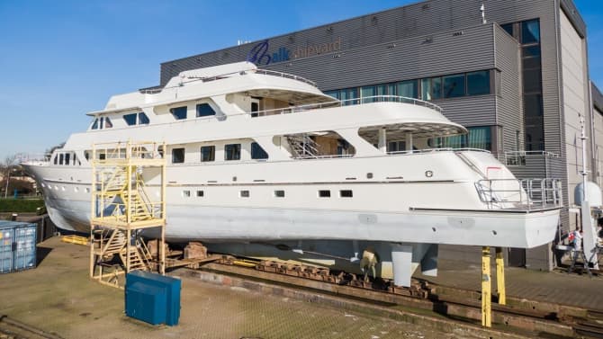145ft FEADSHIP yacht VALERIA u2014 exterior