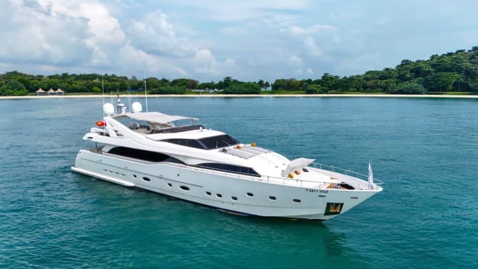 112ft FERRETTI CUSTOM LINE yacht CUSTOM LINE 112 u2014 exterior