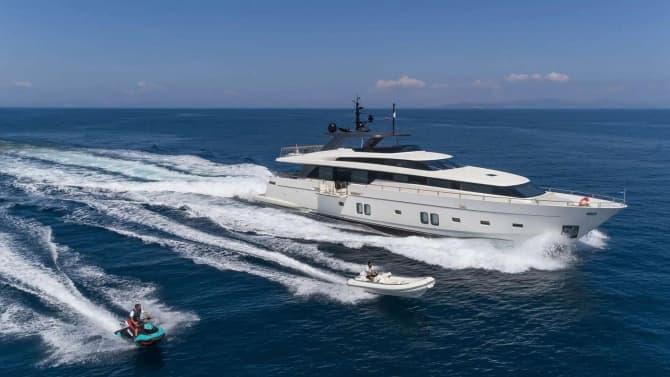 106ft SANLORENZO YACHTS yacht DINAIA u2014 exterior