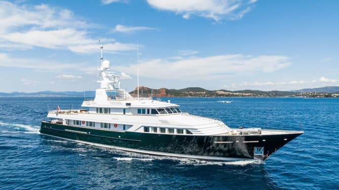 165ft FEADSHIP yacht EMERALD u2014 exterior