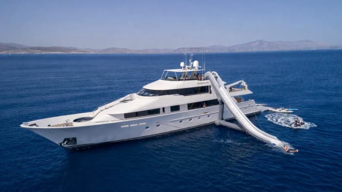 130ft WESTPORT yacht ENDLESS SUMMER u2014 exterior