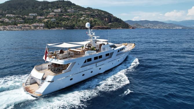 114ft CODECASA yacht ESPINOLA u2014 exterior