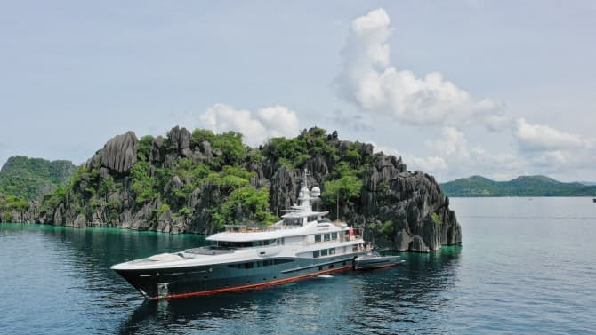 180ft AMELS yacht GENE MACHINE u2014 exterior