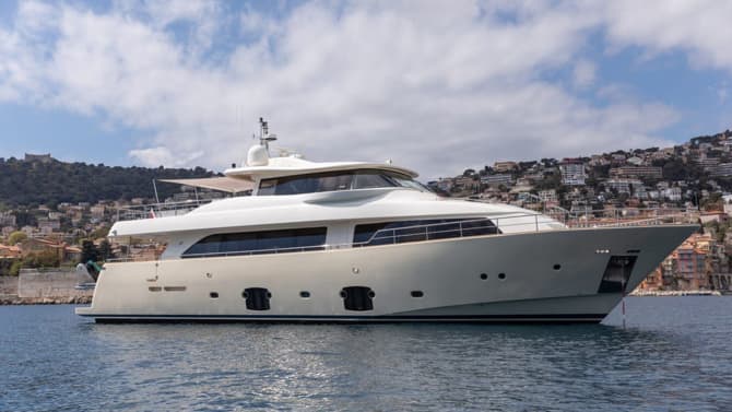 86ft FERRETTI CUSTOM LINE yacht LA PAUSA u2014 exterior