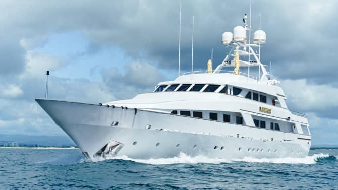 151ft BENETTI YACHTS yacht MISTRESS u2014 exterior
