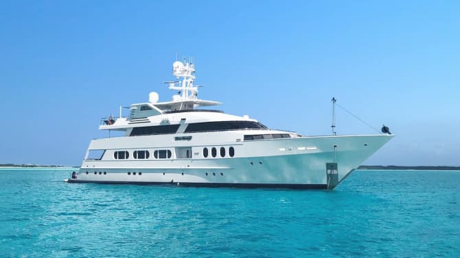 140ft FEADSHIP yacht NEVER ENOUGH u2014 exterior