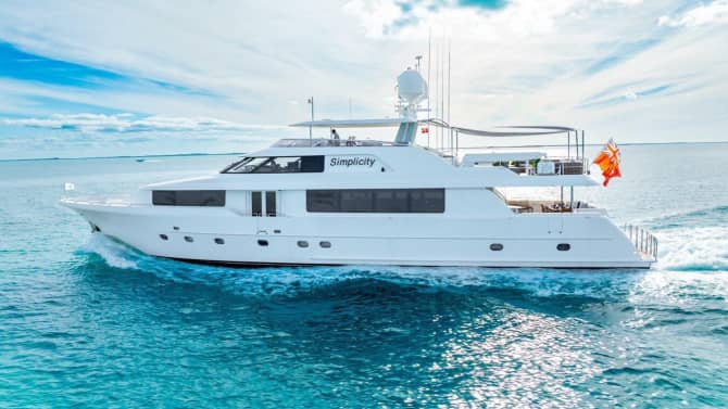 112ft WESTPORT yacht SIMPLICITY u2014 exterior