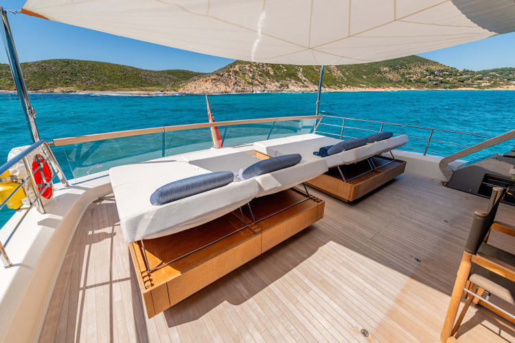 BELLE DE NUIT sun beds