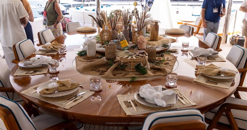 Amor A Vida Table Design