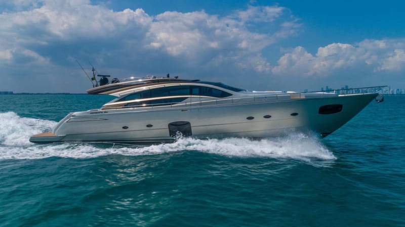 high performance yacht Pershing GROOT for sale-023