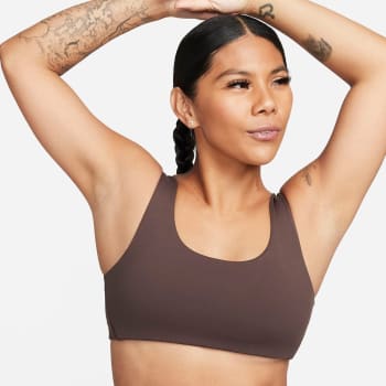 Nike Womens  Light Support  Alate Crop Bra