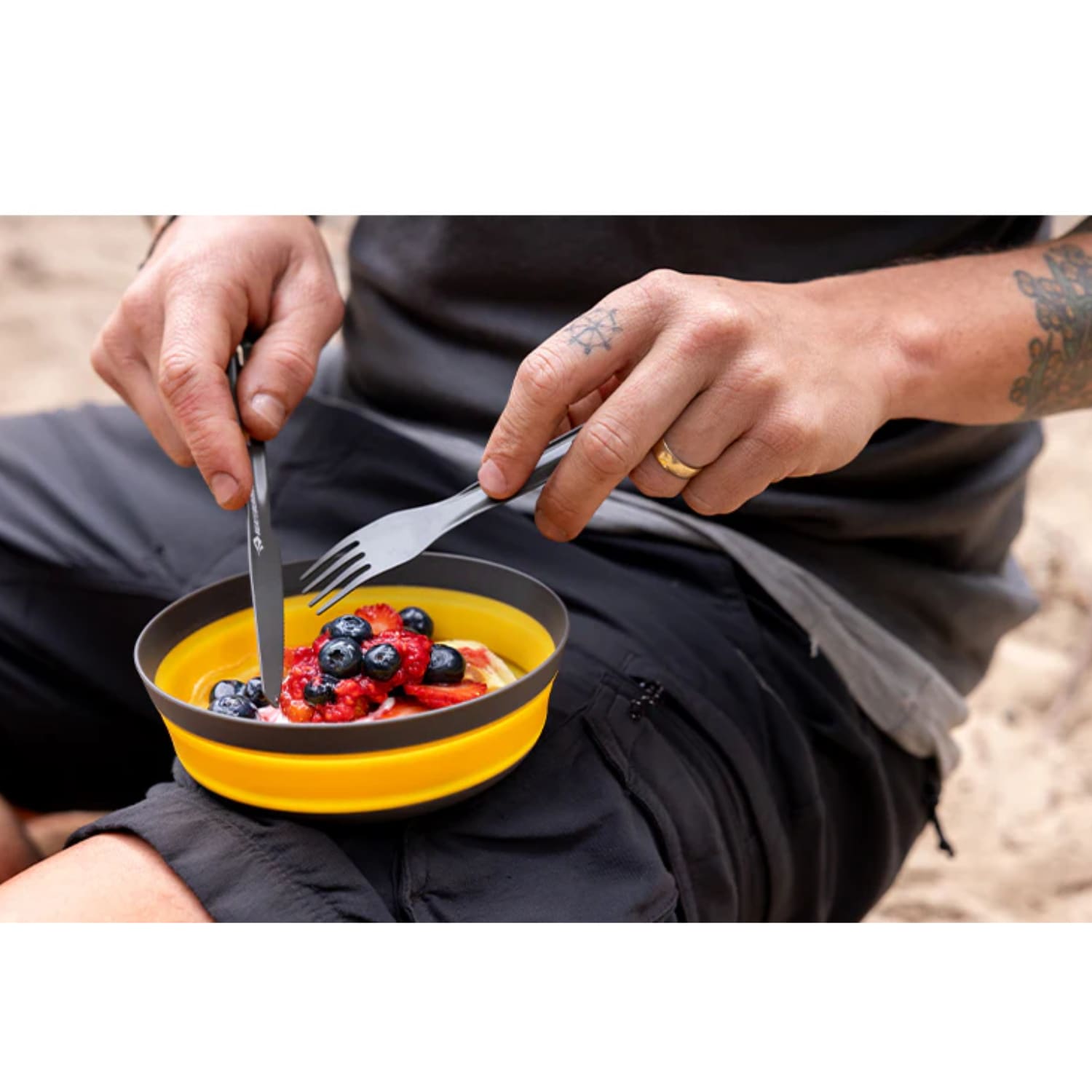 Sea To Summit Frontier UltraLight Medium Collapsible Bowl, product, variation 13
