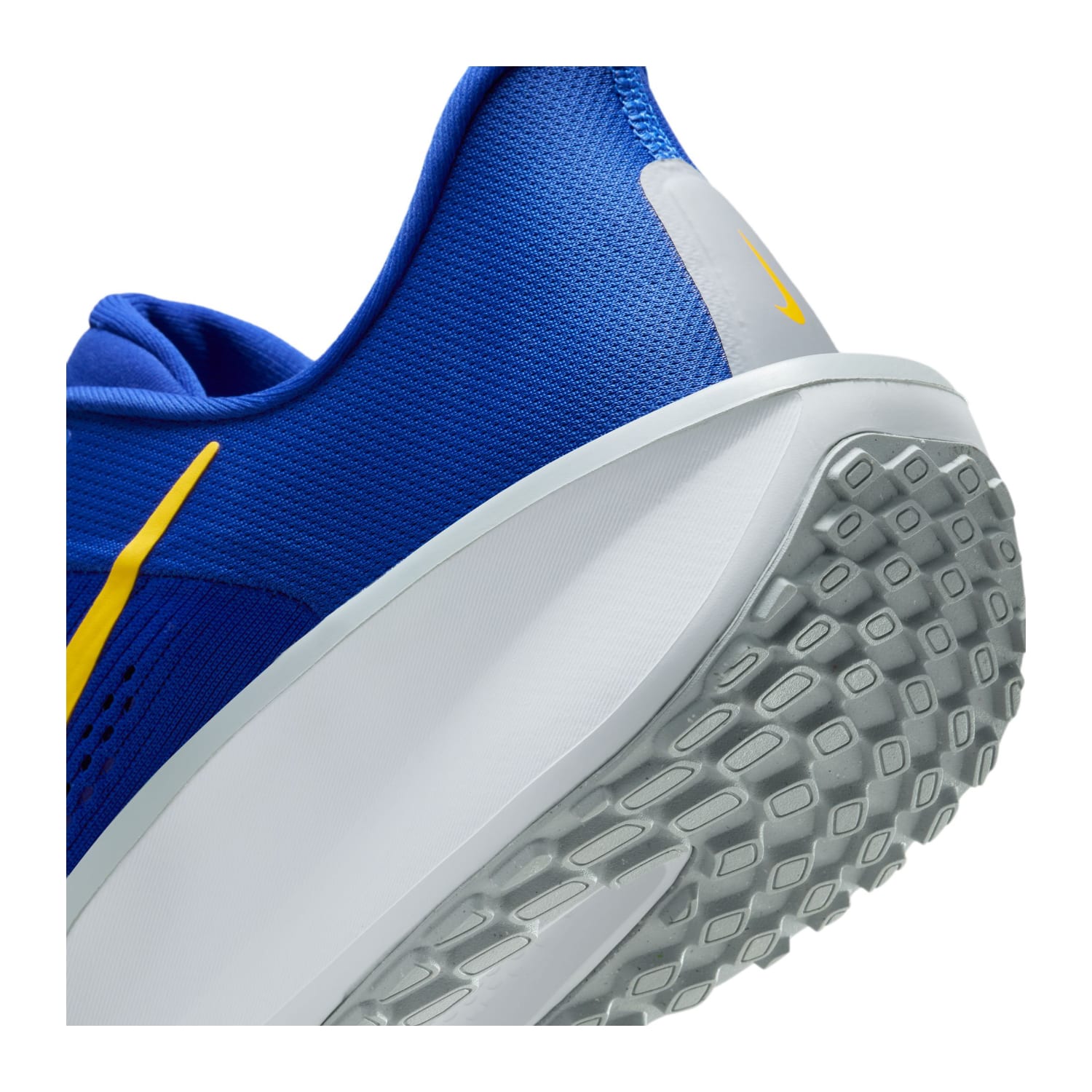 Nike Men&#039;s Quest 6 Road Running Shoes, product, variation 8