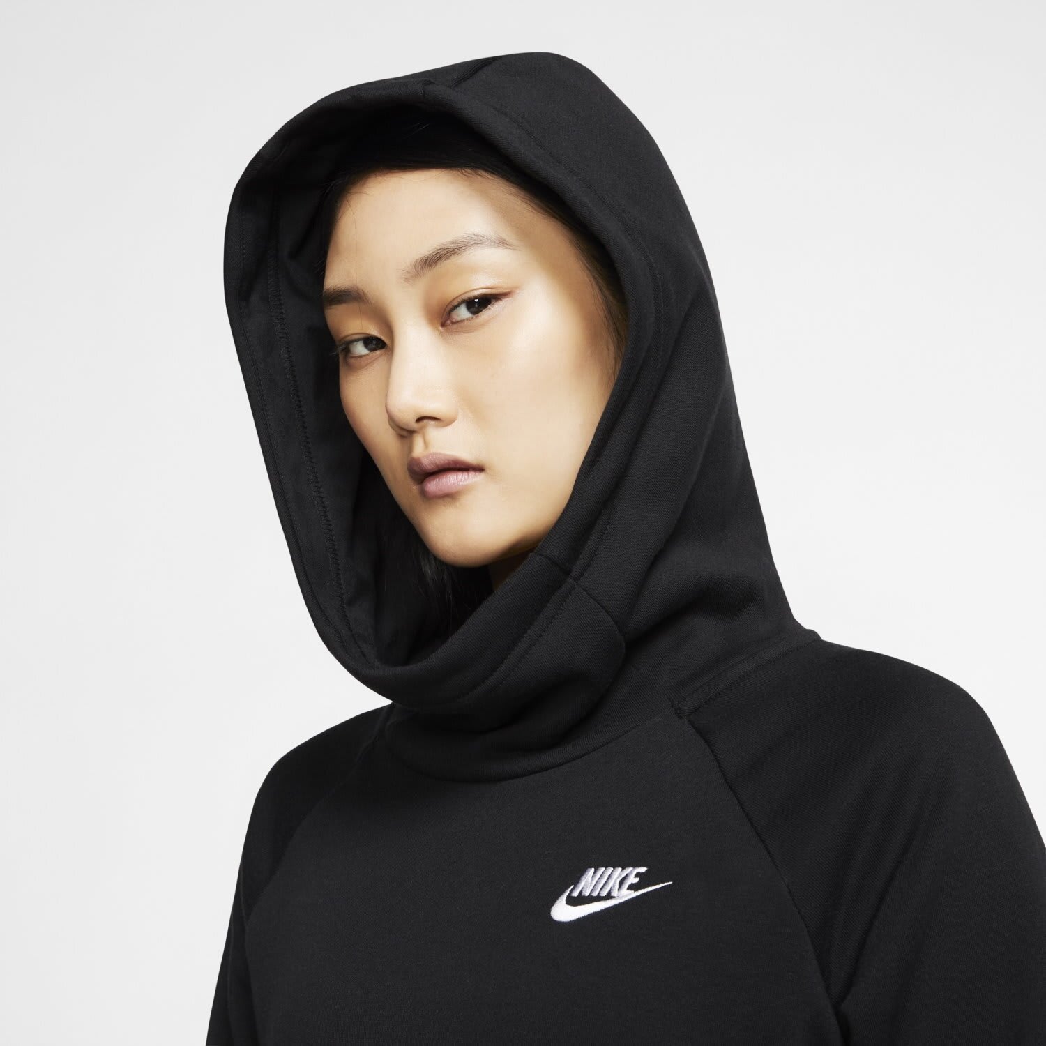 Nike Women's Essential Funnel Fleece 