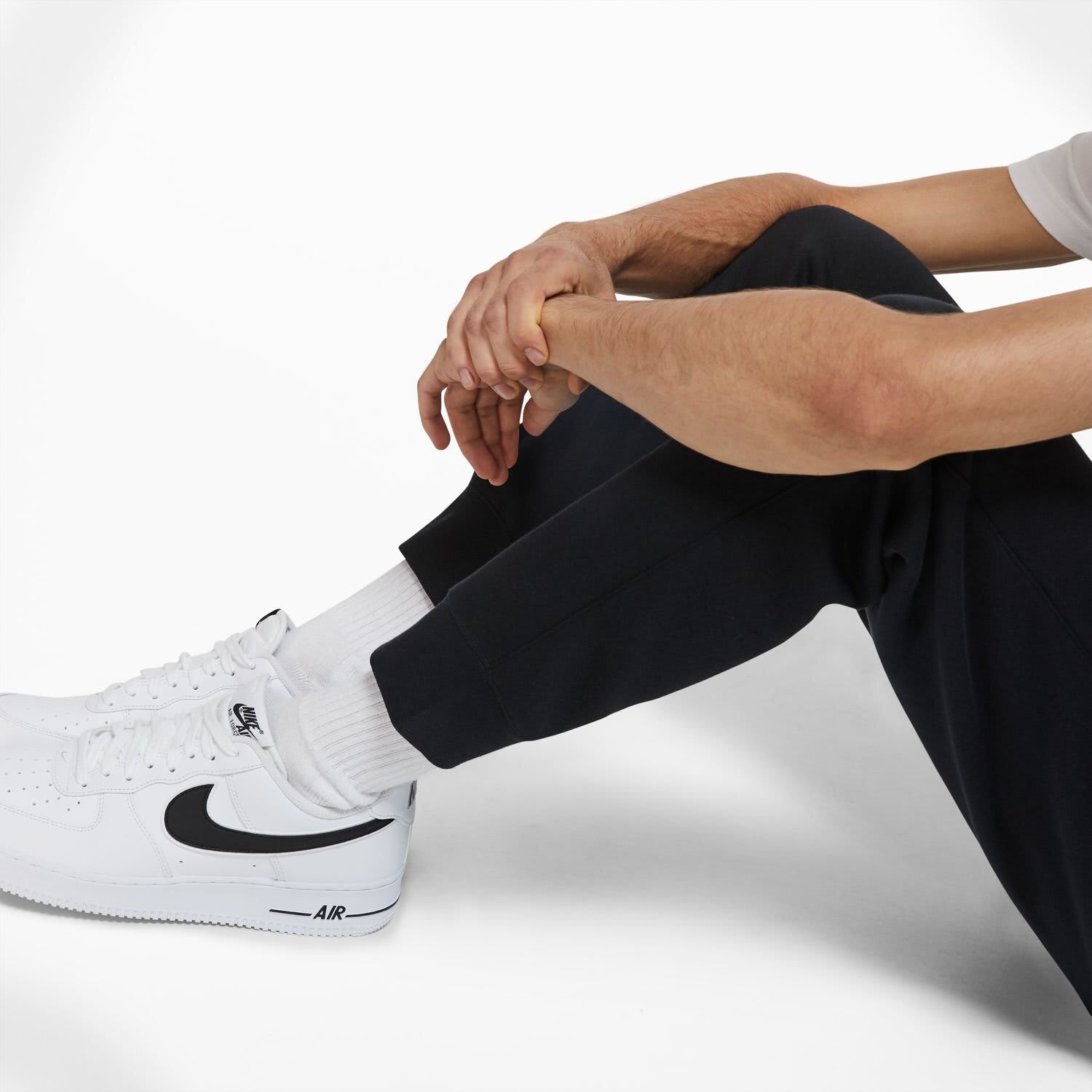 mens nike club jogger
