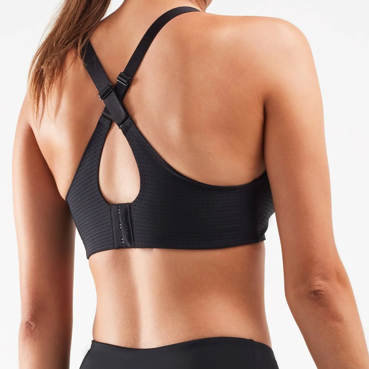 2XU Aero Medium Impact Sports Bra, by 2XU, Price: R 1 199,9, PLU 1170842