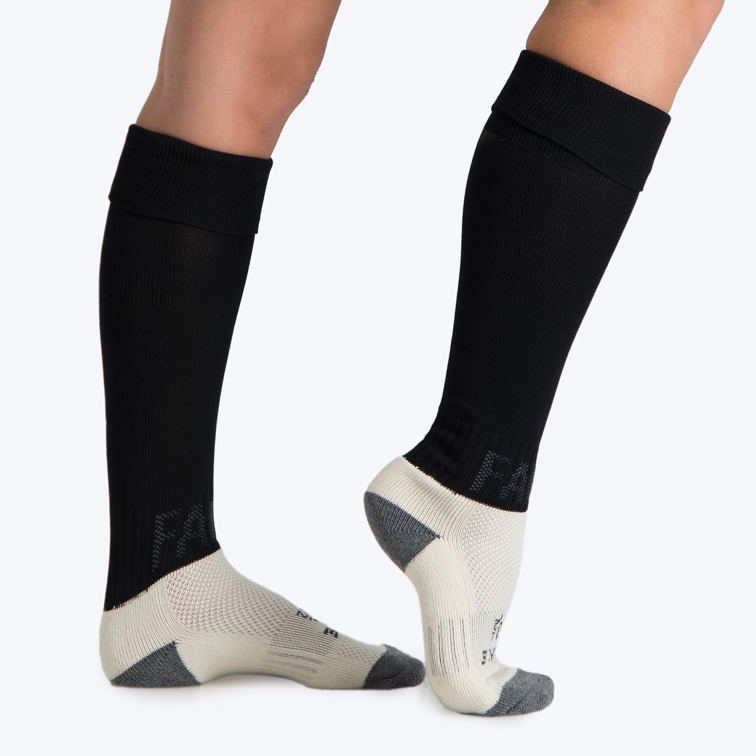 Falke Black Practice Solid Socks 4-7 | Sportsmans Warehouse