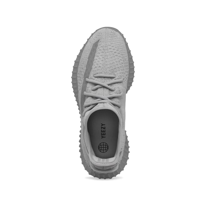 yeezy trainers junior