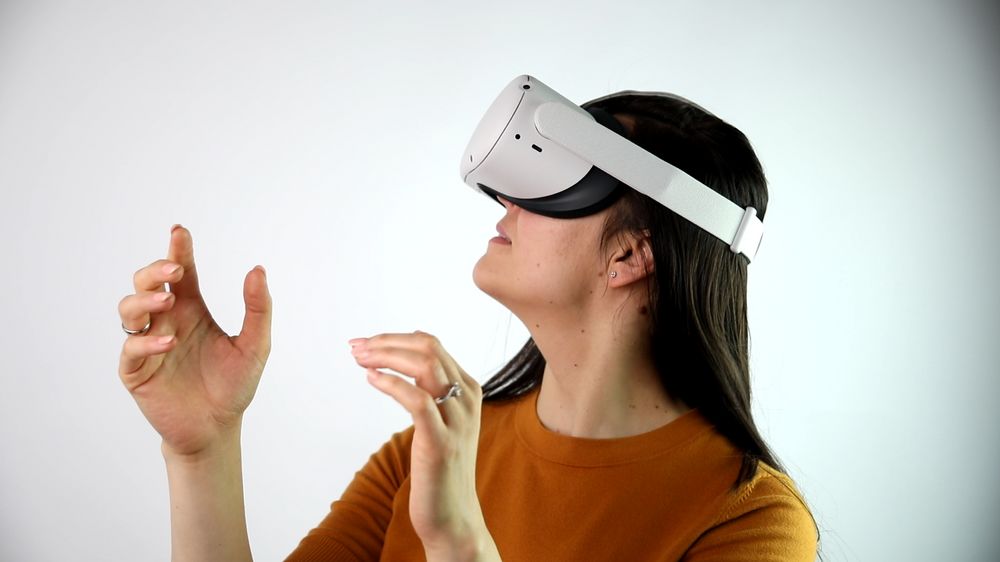 Girl wearing Oculus Quest 2