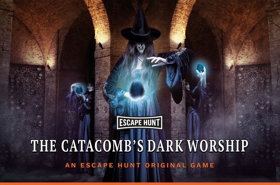 Le Cercle Noir Des Catacombes [The Catacomb's Dark Worship]