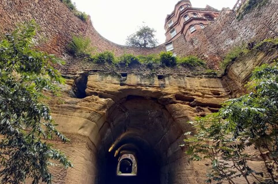 Tunnel to the Unknown [Outdoor]