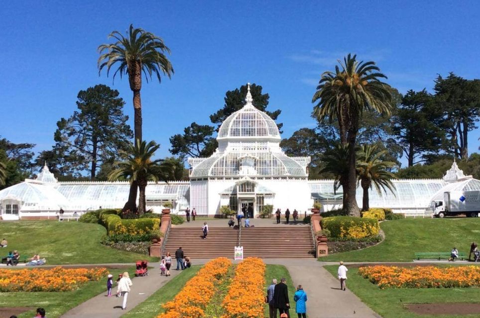 San Francisco Neighborhoods & Museums [Team Building]