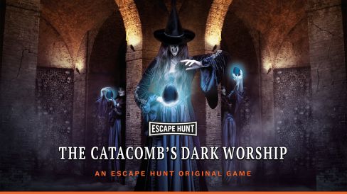 Le Cercle Noir Des Catacombes [The Catacomb's Dark Worship]