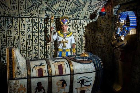 Pharaoh's Tomb