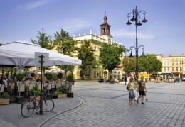 Golden Apple [Outdoor]