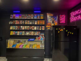 80s & 90s Escqpe the Past